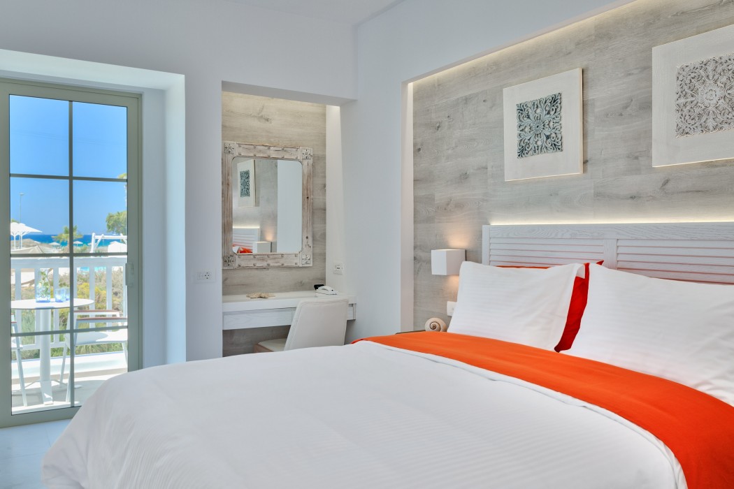 White Pearls Luxury Suites - Adults Only 8/69