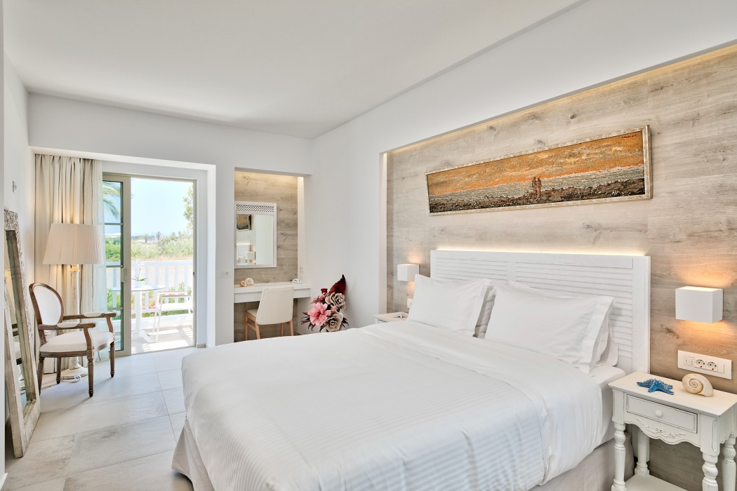 White Pearls Luxury Suites - Adults Only 9/69
