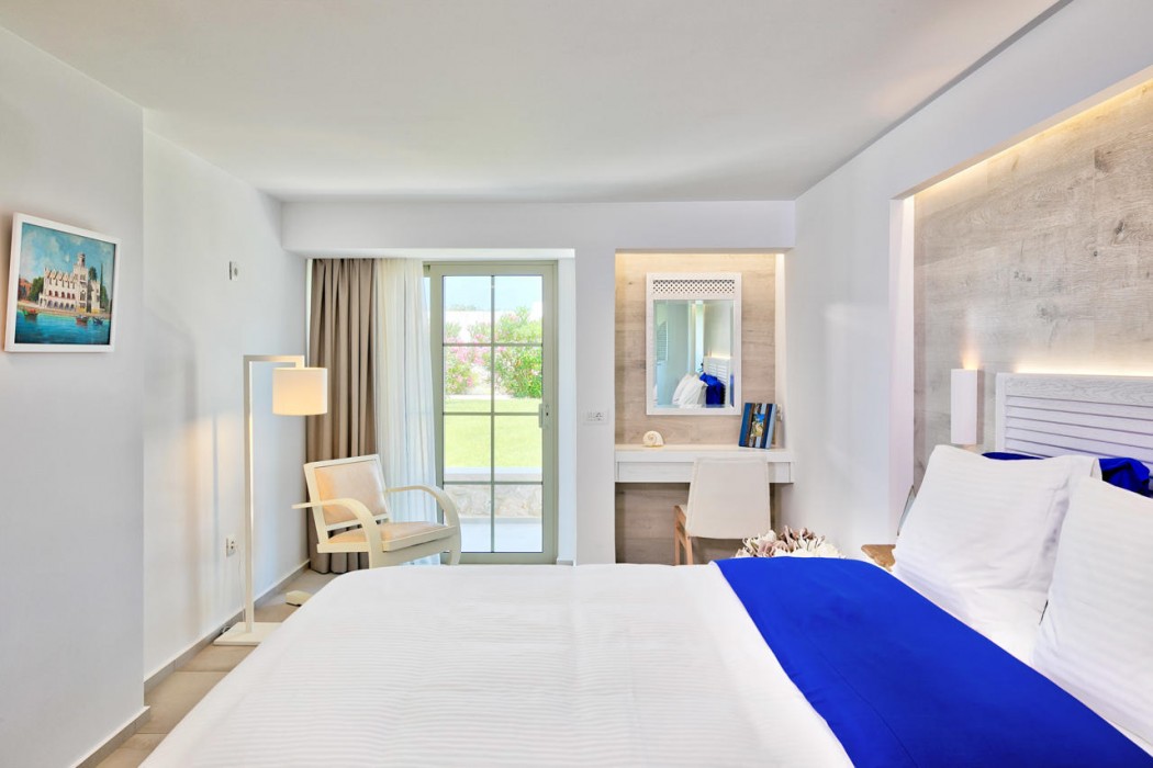 White Pearls Luxury Suites - Adults Only 13/69