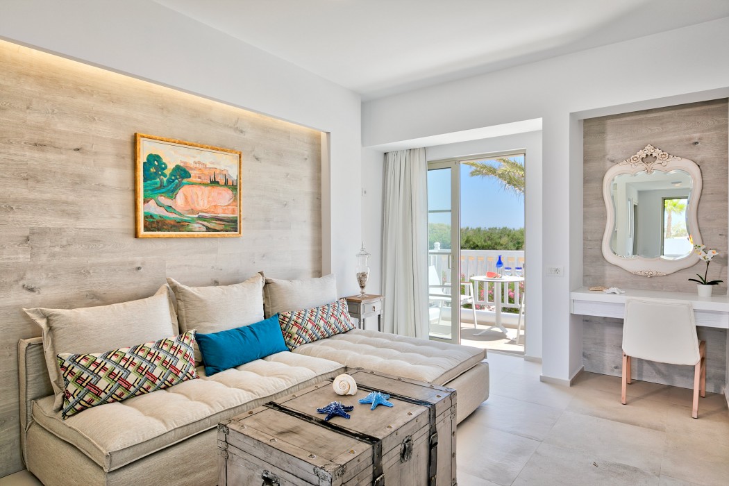 White Pearls Luxury Suites - Adults Only 10/69