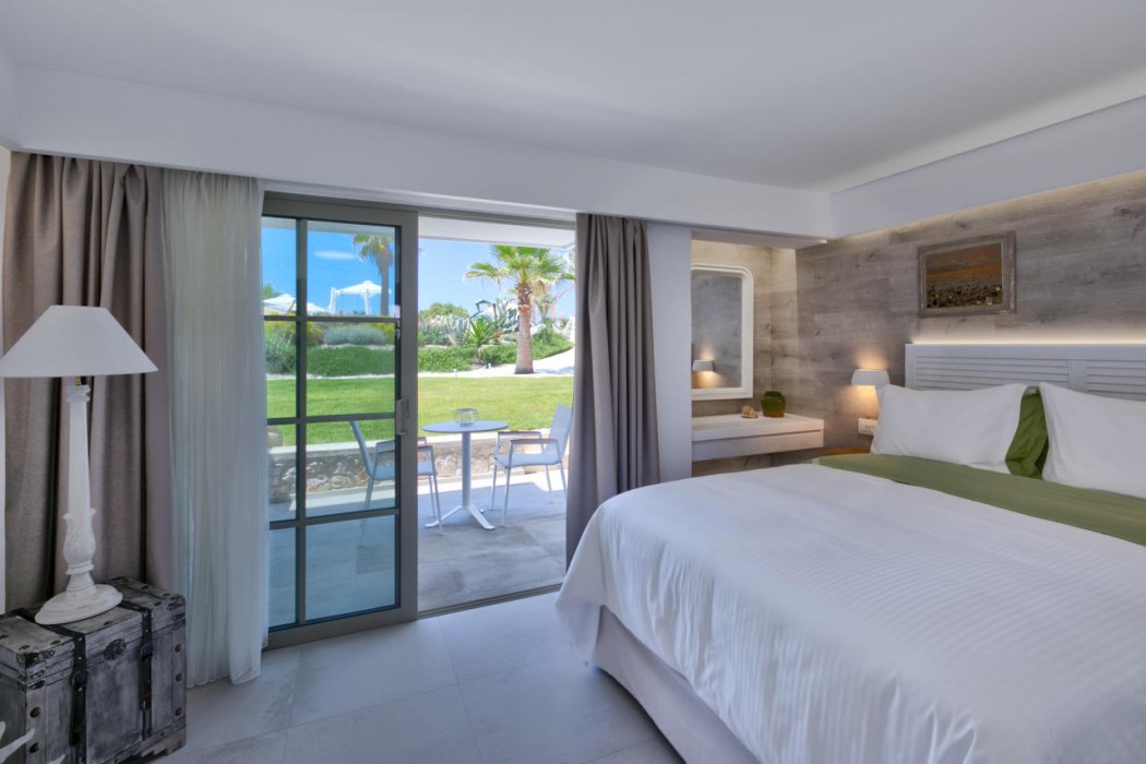 White Pearls Luxury Suites - Adults Only 18/69