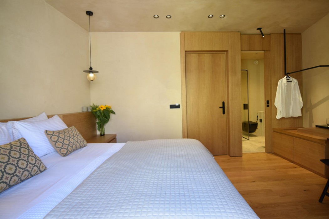 Consolato Boutique Suites 5/94