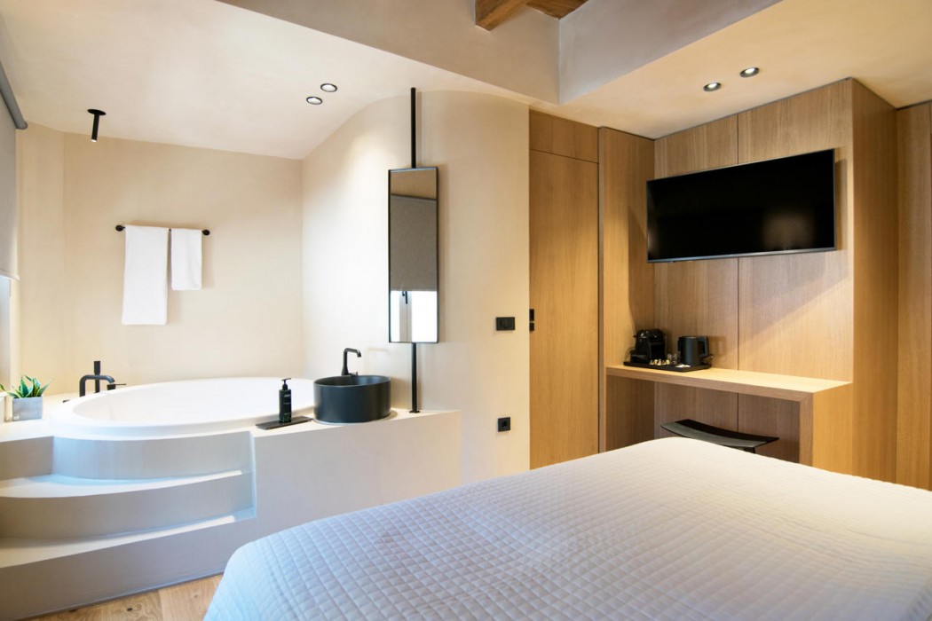 Consolato Boutique Suites 20/94