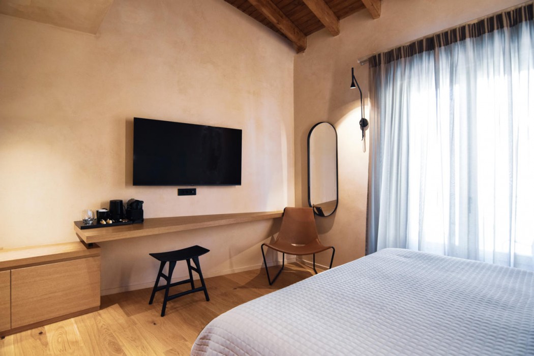 Consolato Boutique Suites 26/94