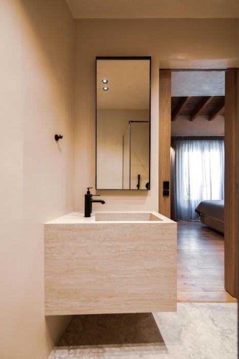 Consolato Boutique Suites 24/94