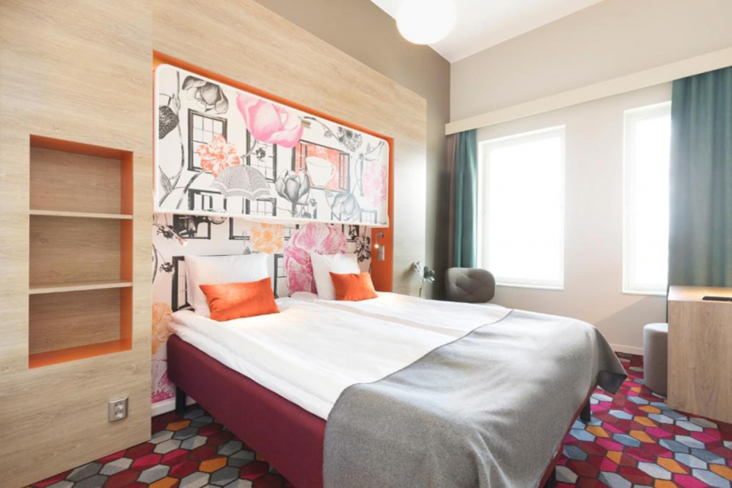 Motel L Alvsjo 7/30