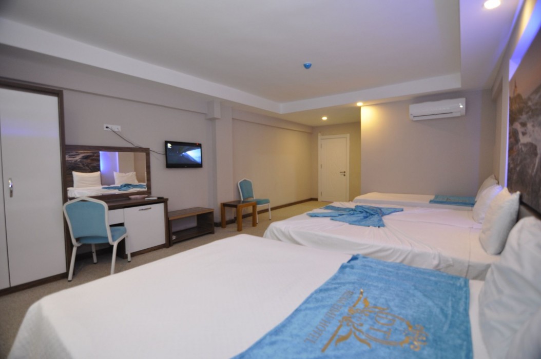 Dream Time Hotel 6/31