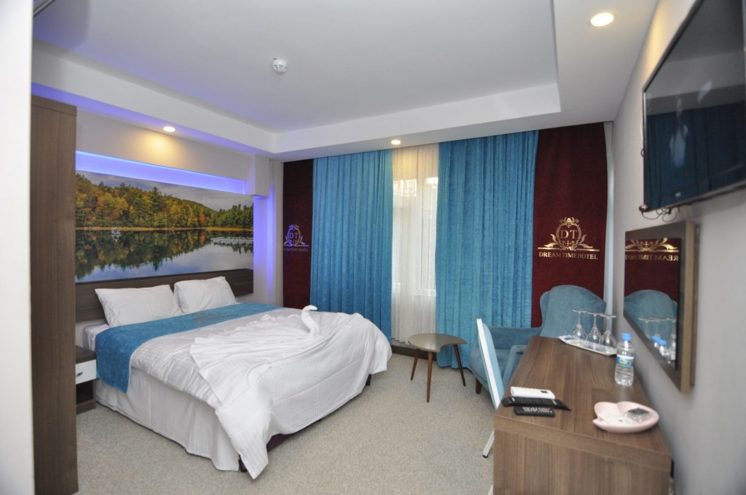 Dream Time Hotel 30/31