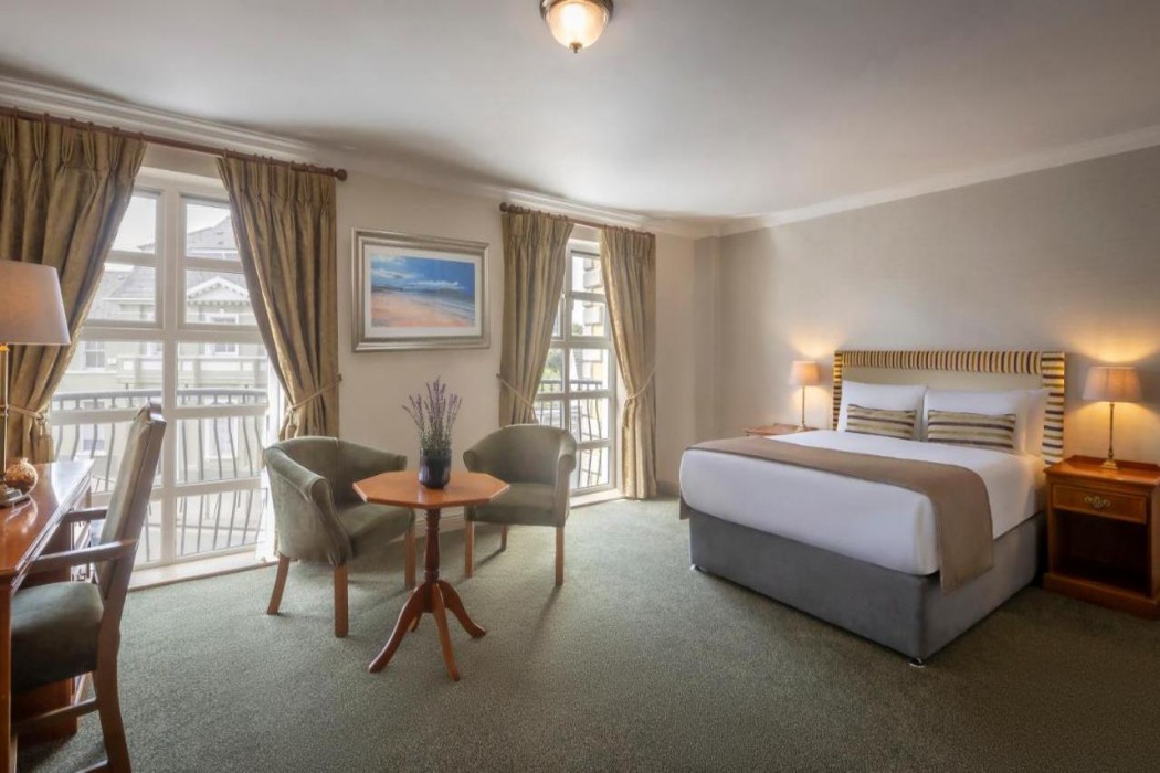 Bracken Court Hotel 14/60