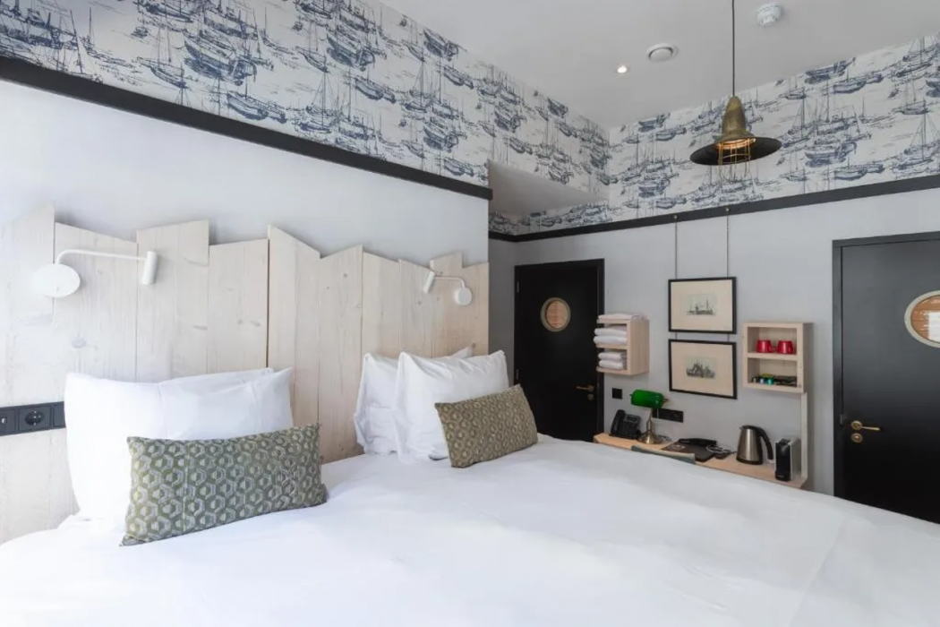 The Hendrick's Hotel 11/21