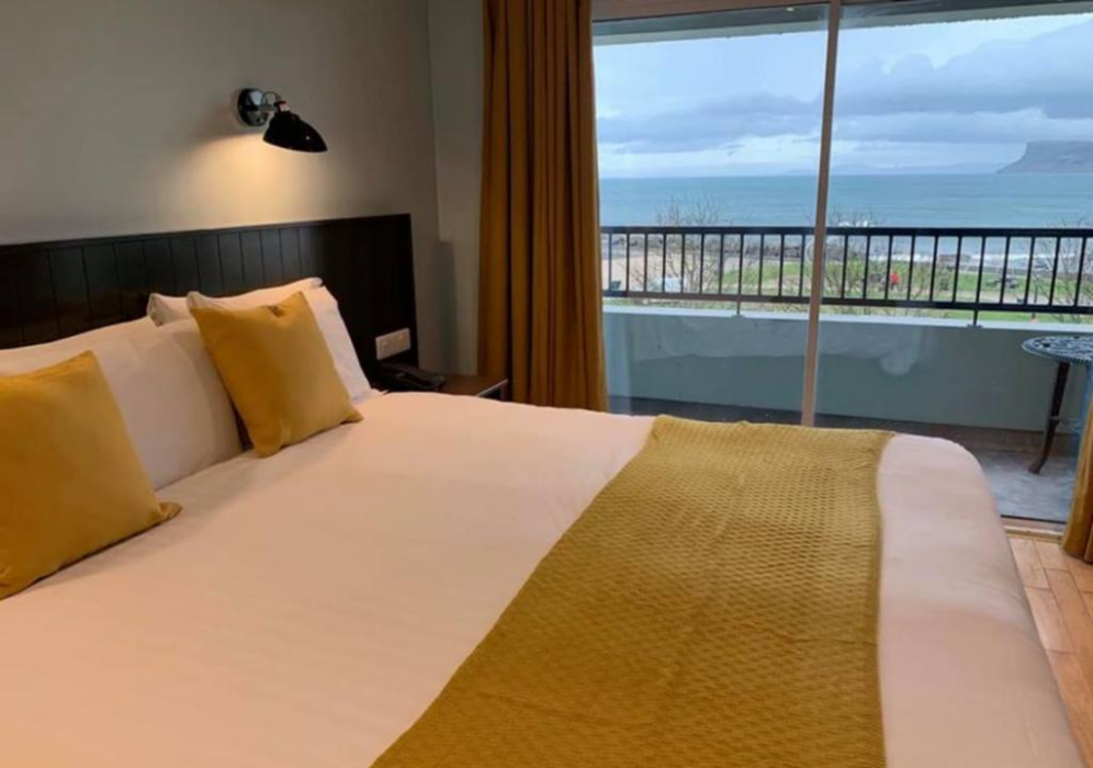 The Marine Hotel 7/54