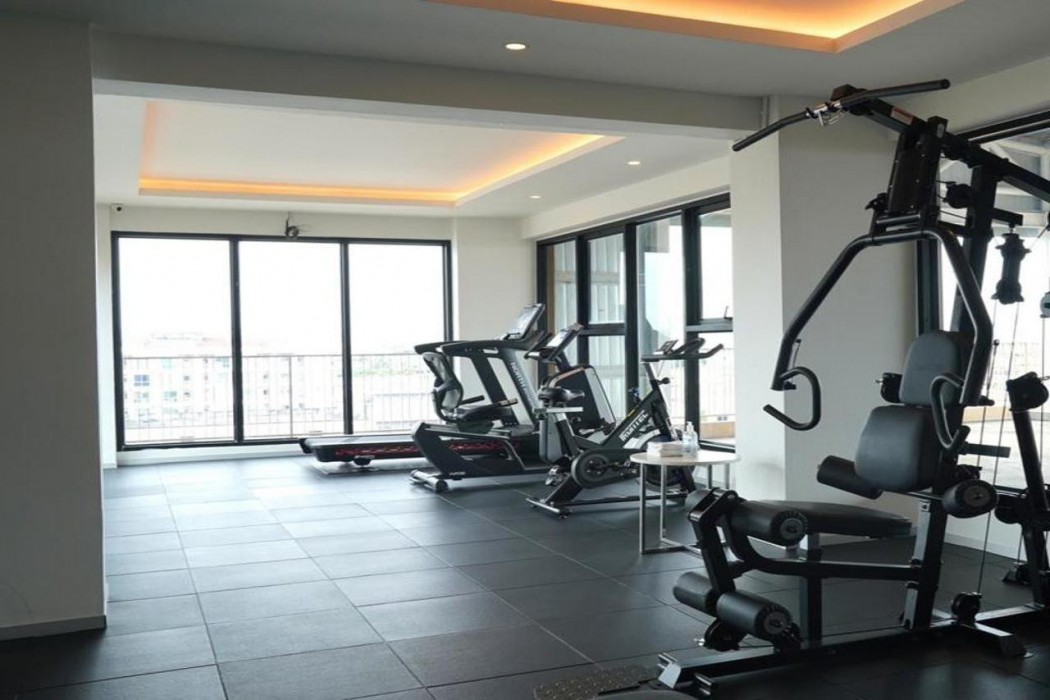 130 Hotel & Residence Bangkok 33/83