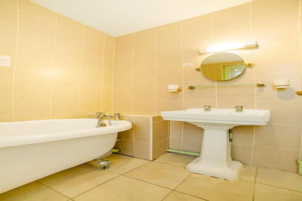 OYO Bailbrook Lodge, Bath 11/32