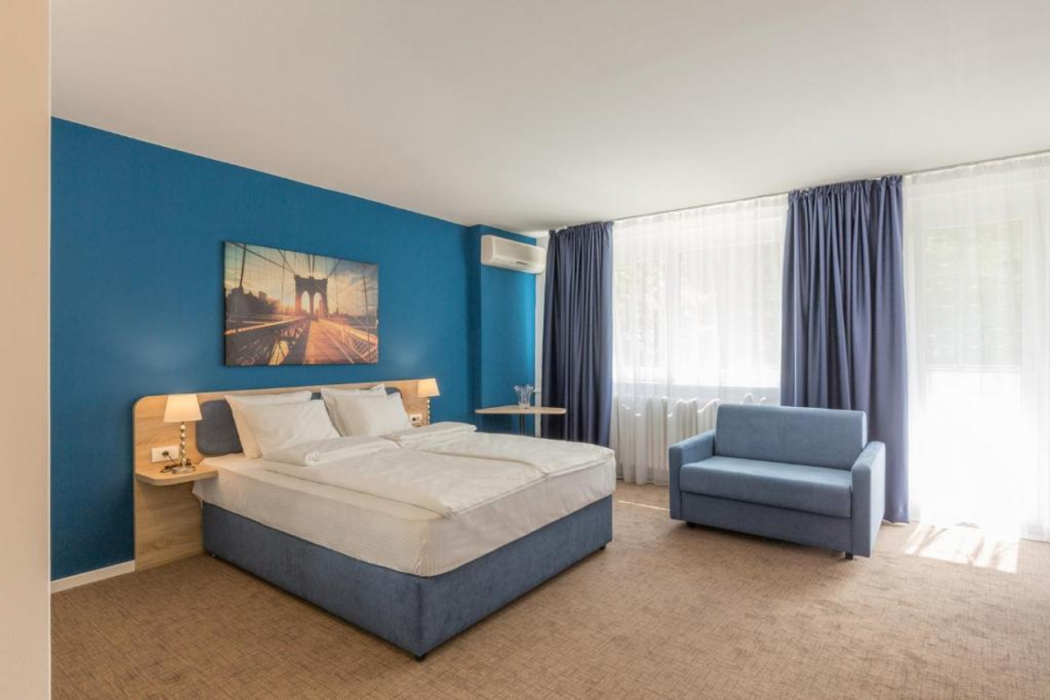 Premium Crown Suites 14/47