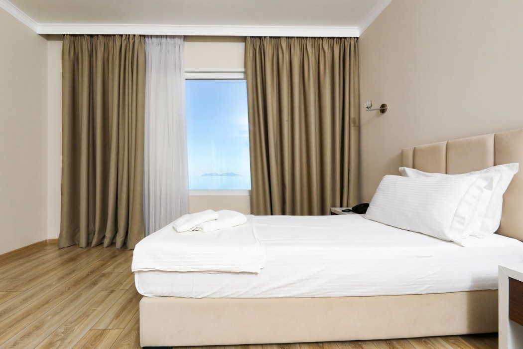 ADEA HOTEL 6/58