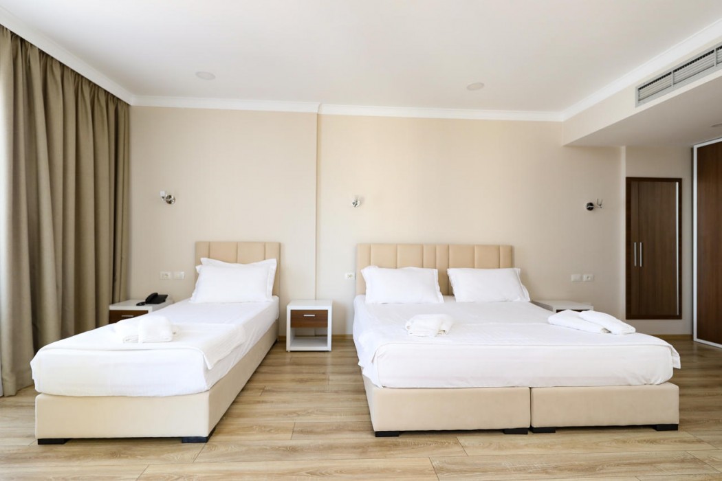 ADEA HOTEL 5/58