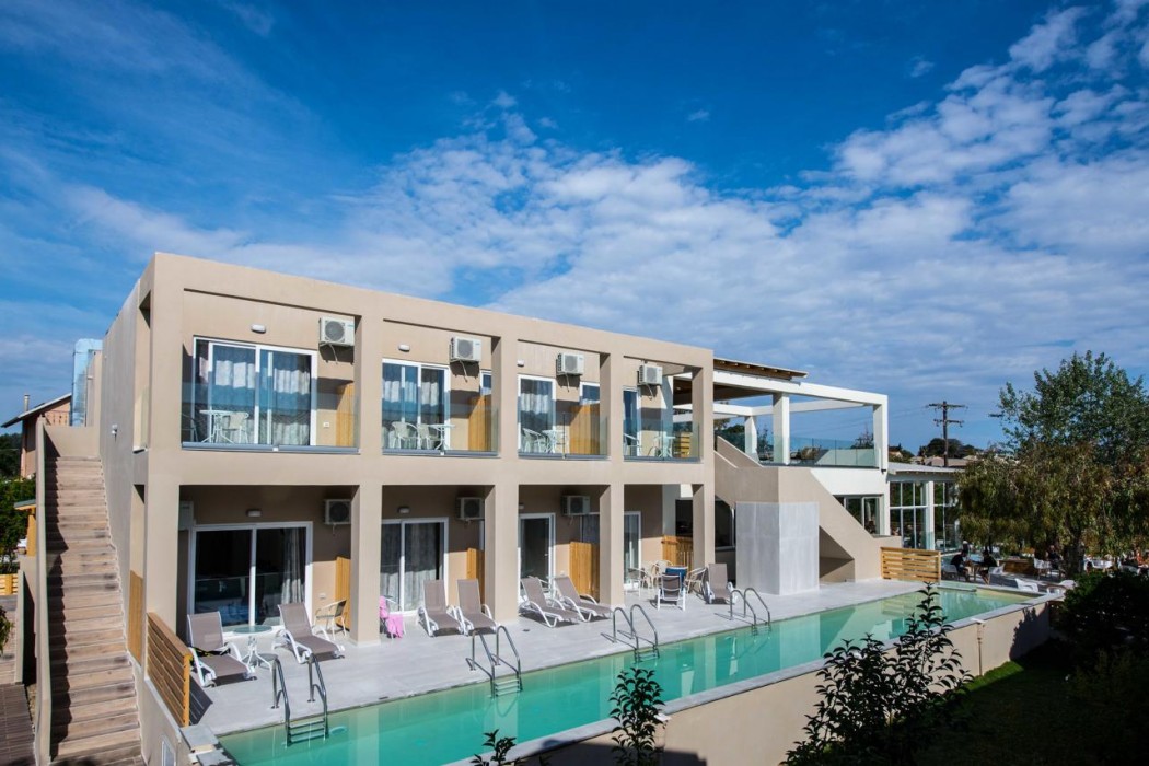 Amour Holiday Resort 24/48