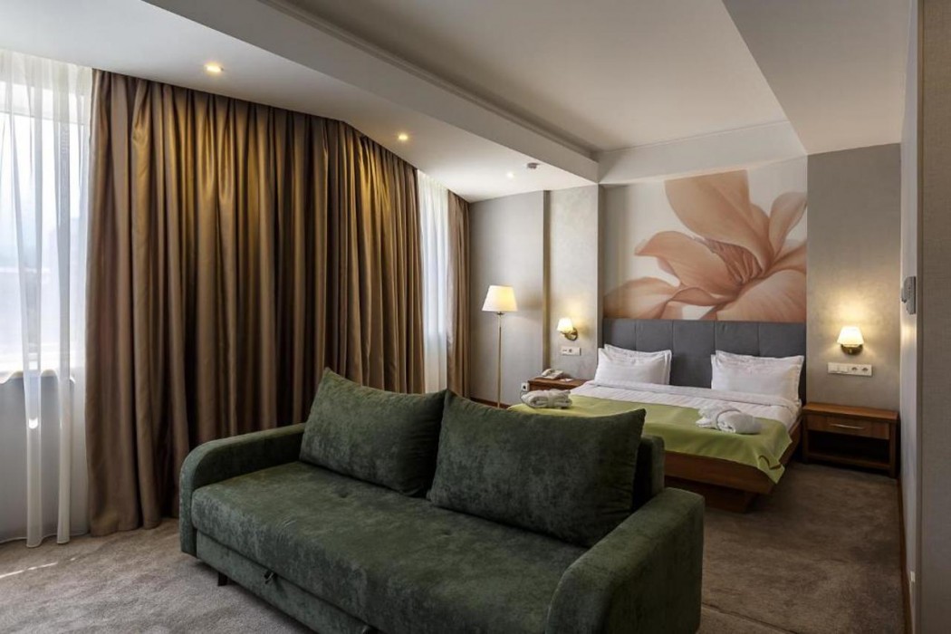 Renion Hills Hotel 25/58
