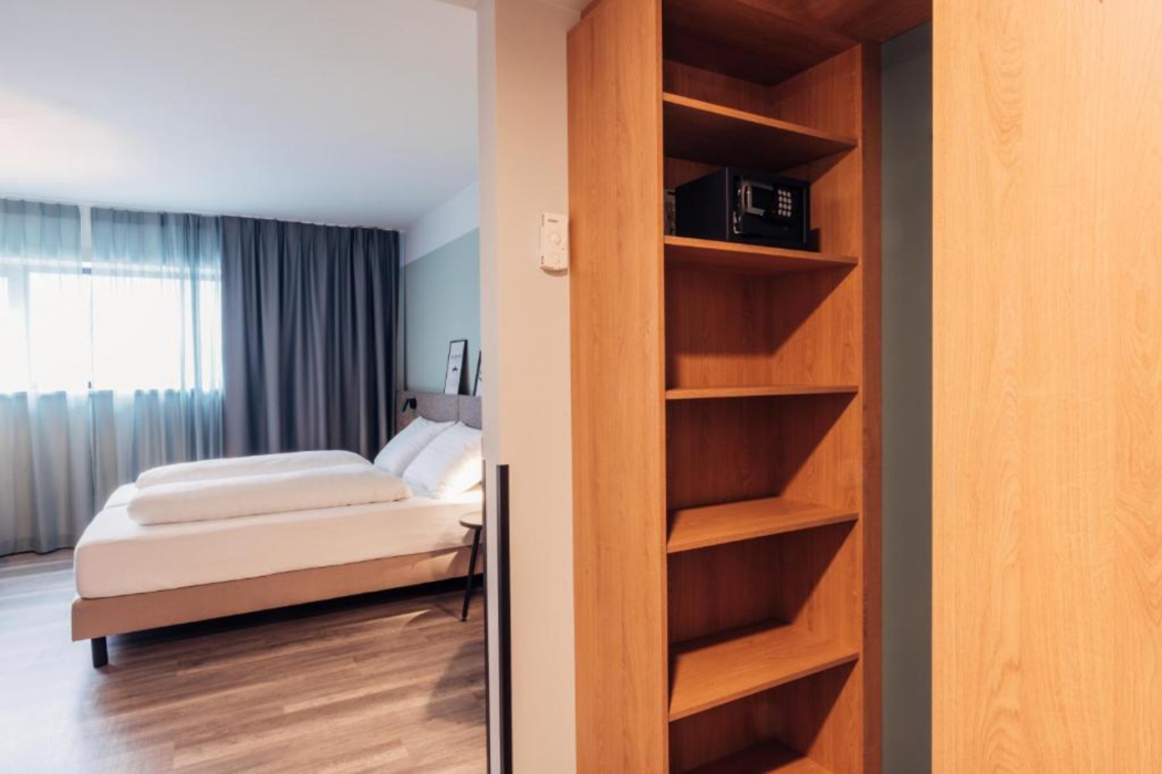harry’s home Salzburg 6/9