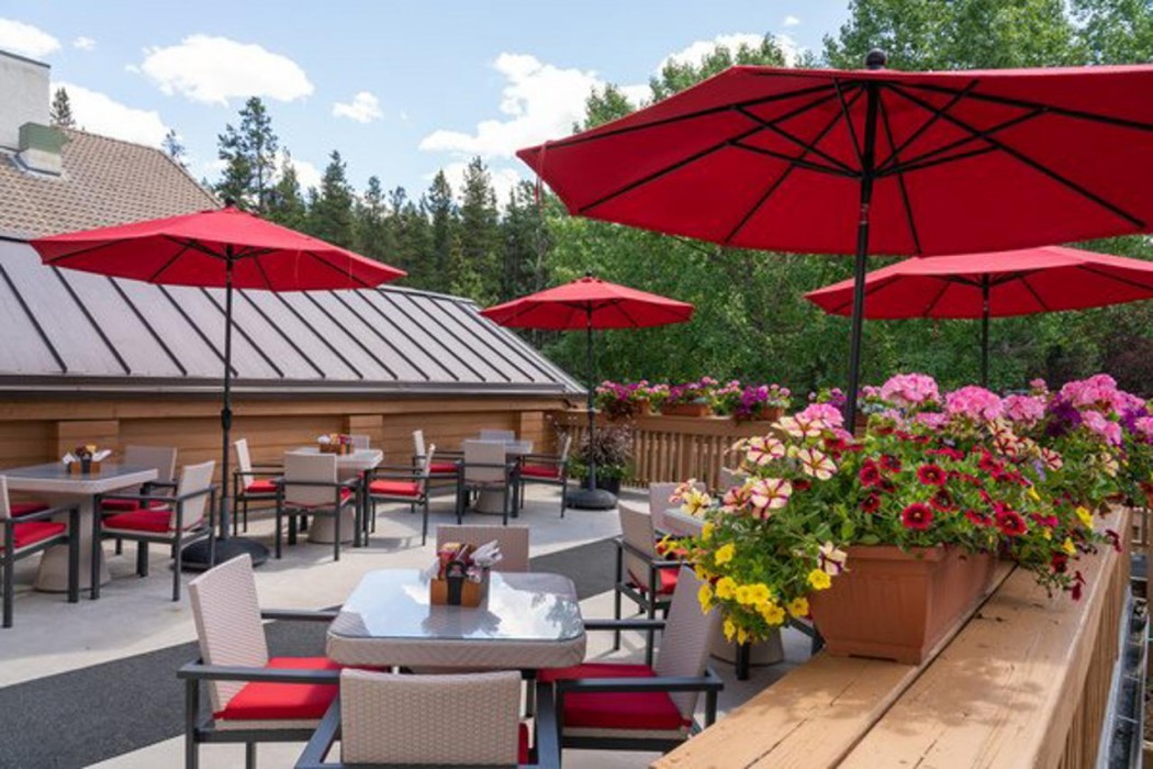 Irwins Mountain Inn Hotel 69/98