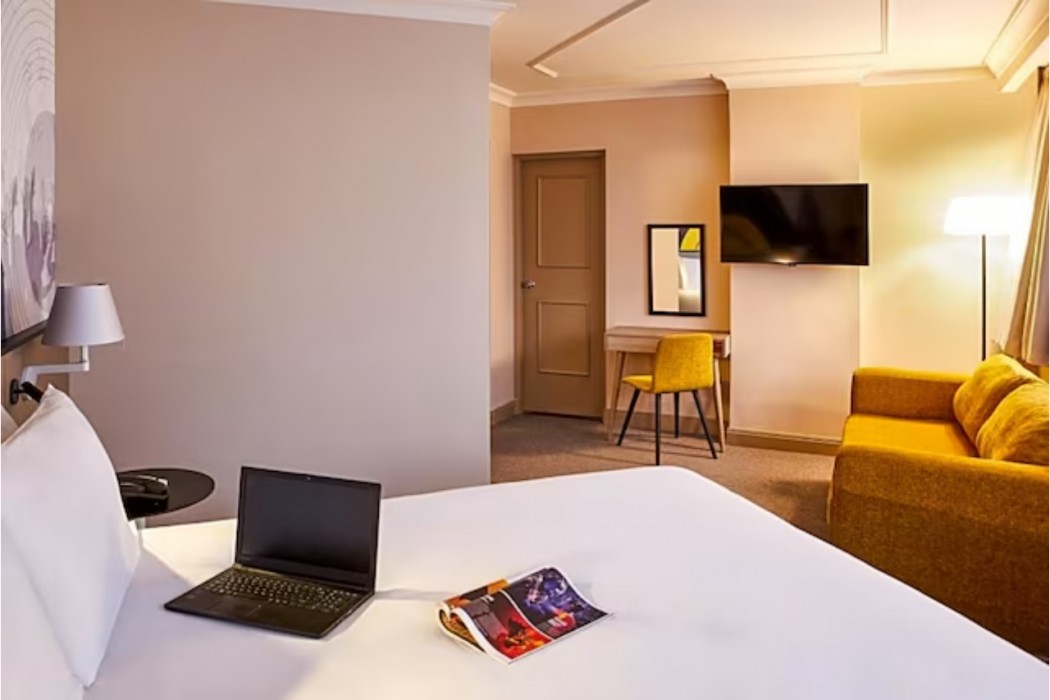 Atlantic Tower Hotel Liverpool By Sunday 11/35