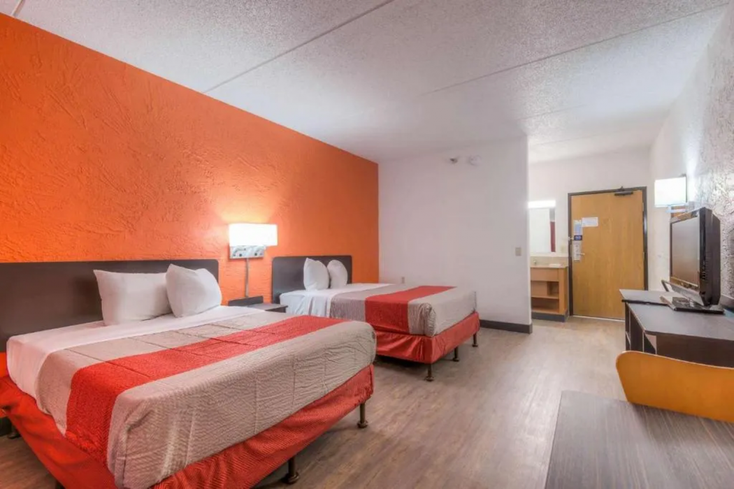 Motel6 Bridgeview, IL 13/64
