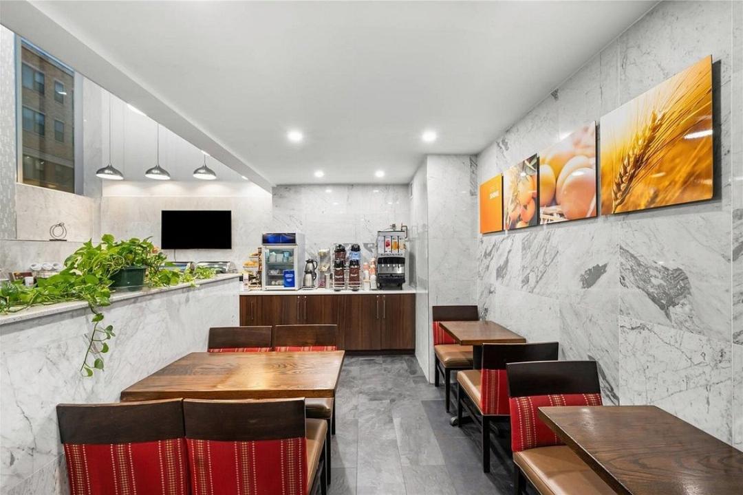 Comfort Inn Prospect Park-Brooklyn 29/36