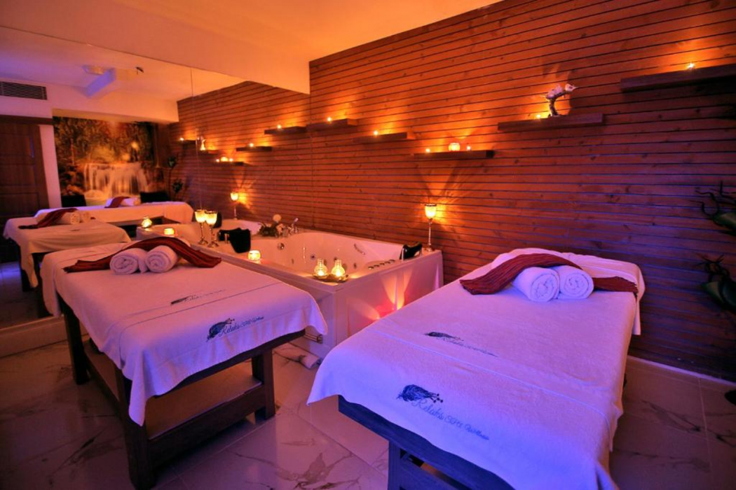 REO Hotel & Spa 32/69