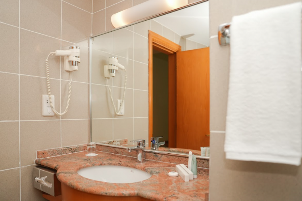 Swiss-Belinn Doha 25/89
