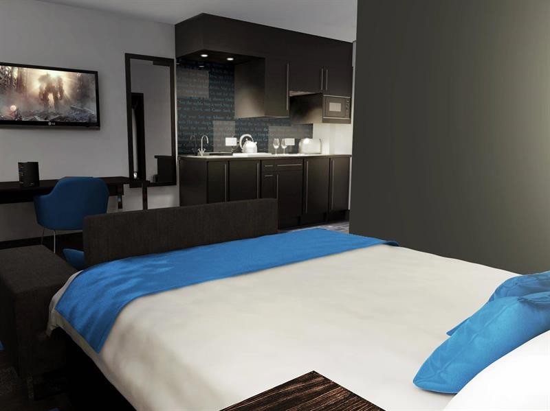 Roomzzz Chester City 38/77
