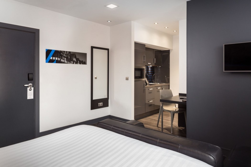 Roomzzz Chester City 46/77