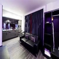 Roomzzz Chester City 23/77