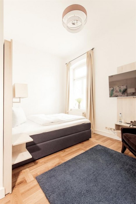 Denner Hotel 71/100