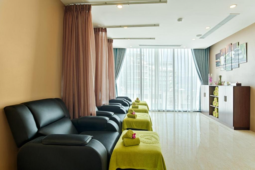 Yarra Ocean Suites Danang 24/58