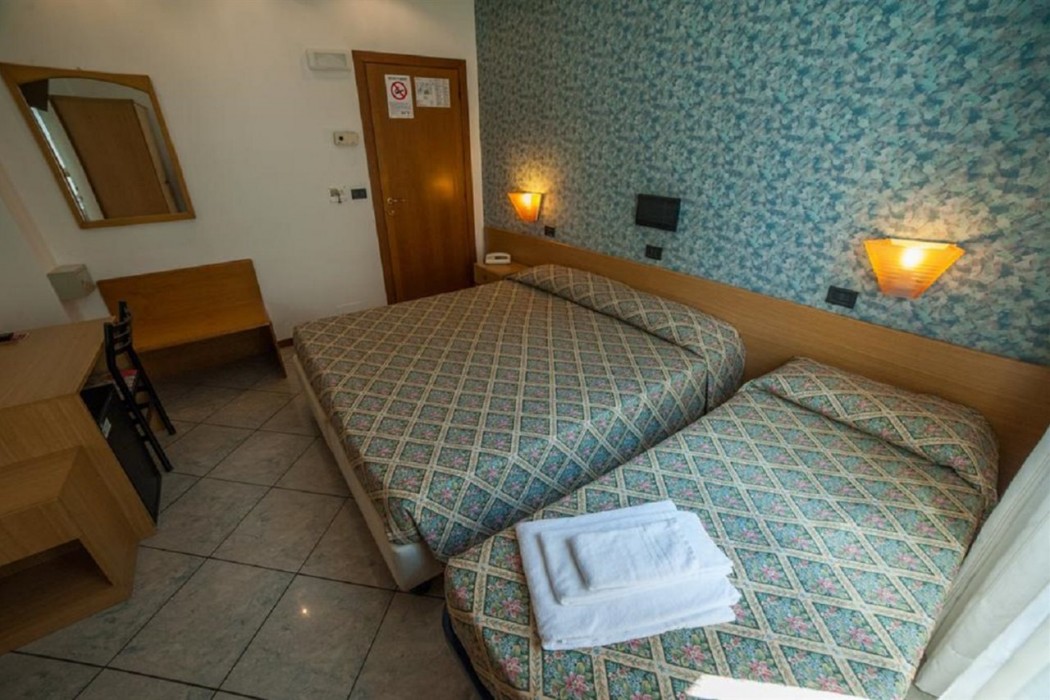 Hotel Aurora 41/74