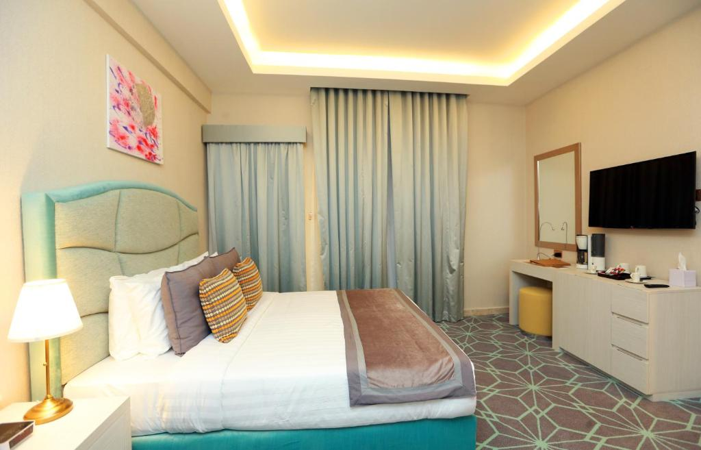 The Victory Hotel 13/60