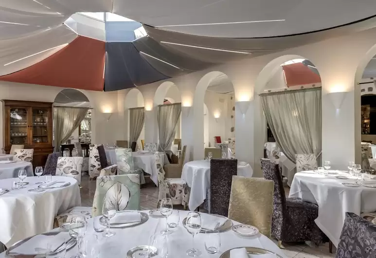 Augustus Hotel and Resort 27/49
