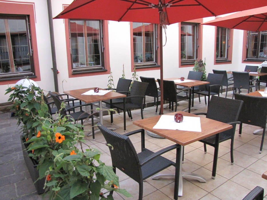 Hotel Bayerischer Hof. 21/31