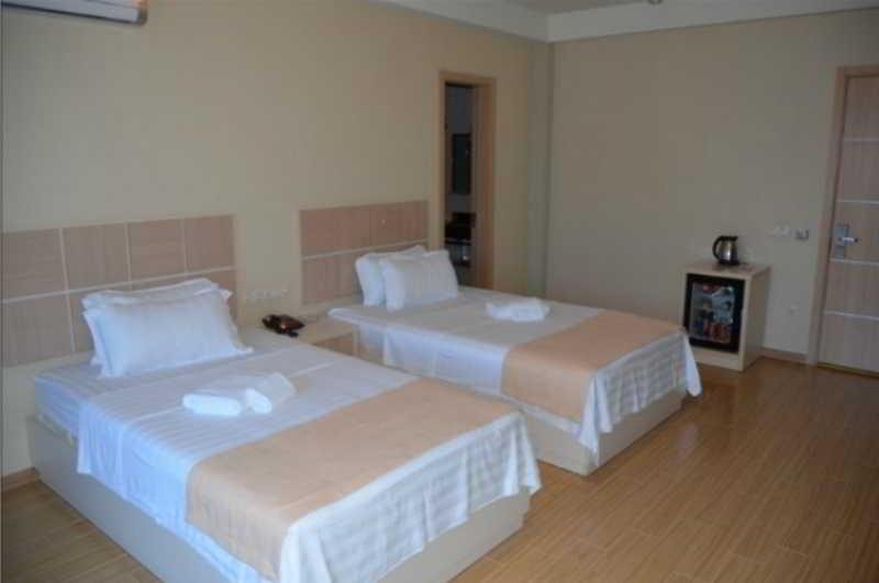 Legacy Hotel 15/32