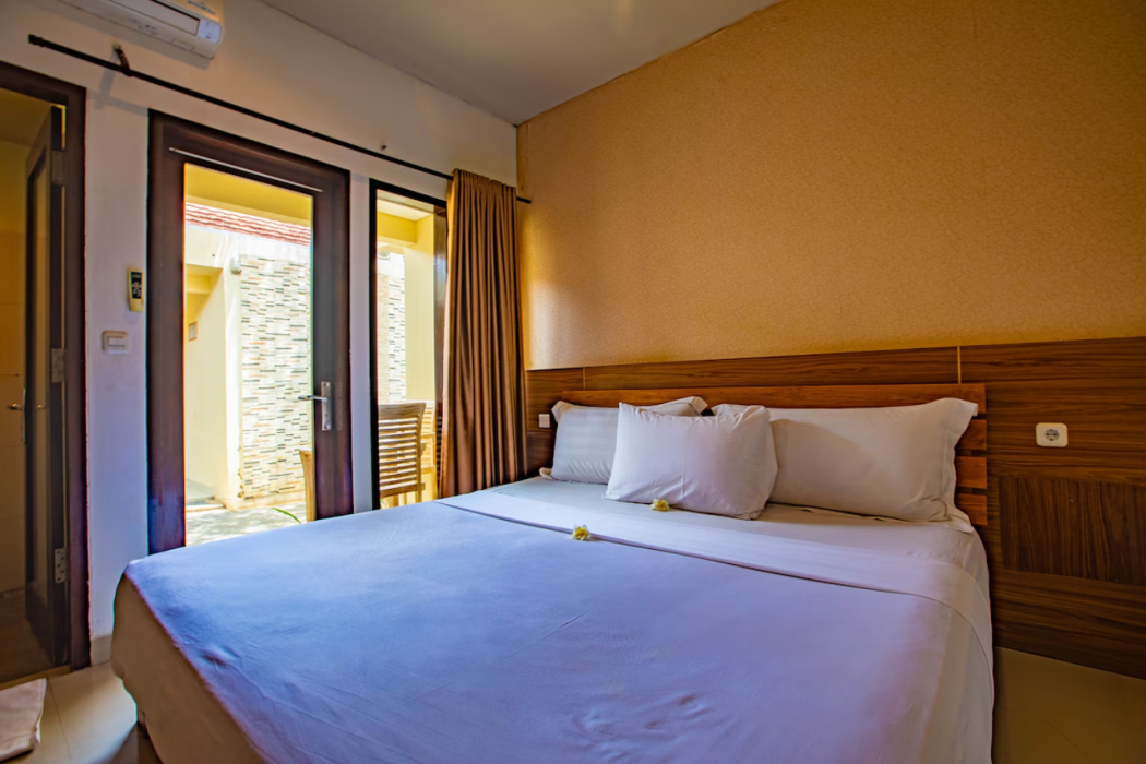 Gili Sands Hotel & Bar 8/66