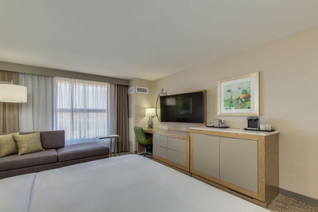 DoubleTree by Hilton Phoenix Chandler 8/36
