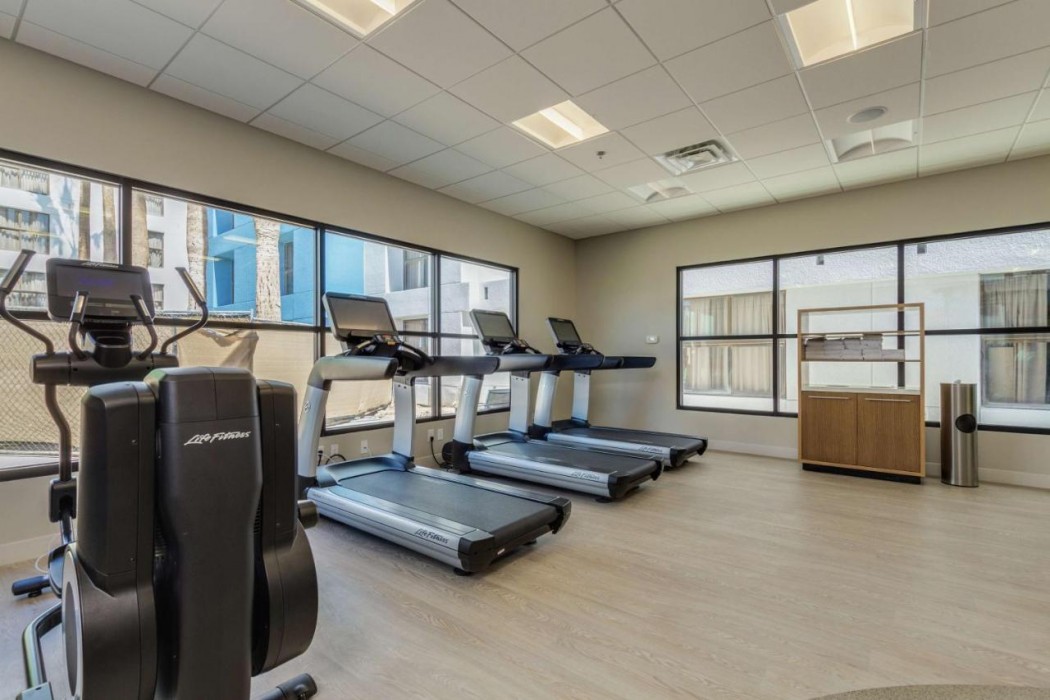 DoubleTree by Hilton Phoenix Chandler 19/36