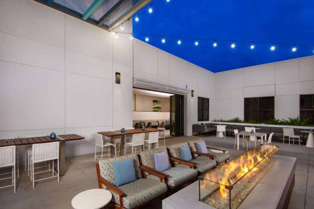 DoubleTree by Hilton Phoenix Chandler 17/36