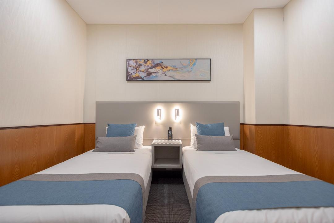 Signature Family Suite