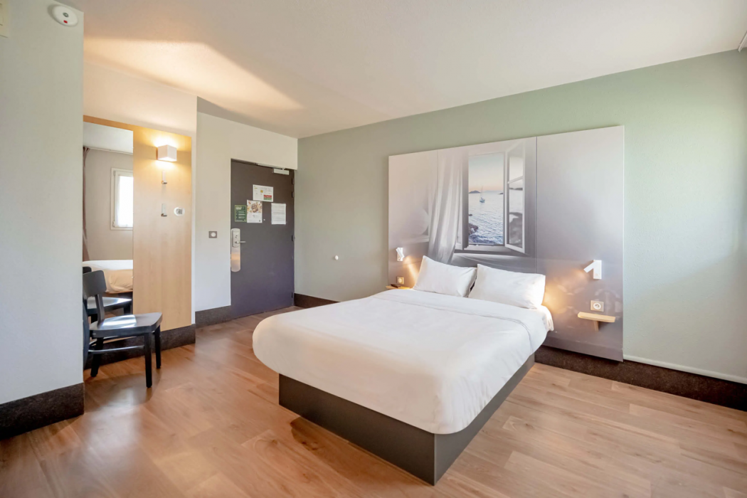 B&B Hotel Hyeres 11/27