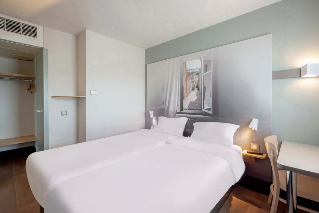B&B Hotel Hyeres 13/27