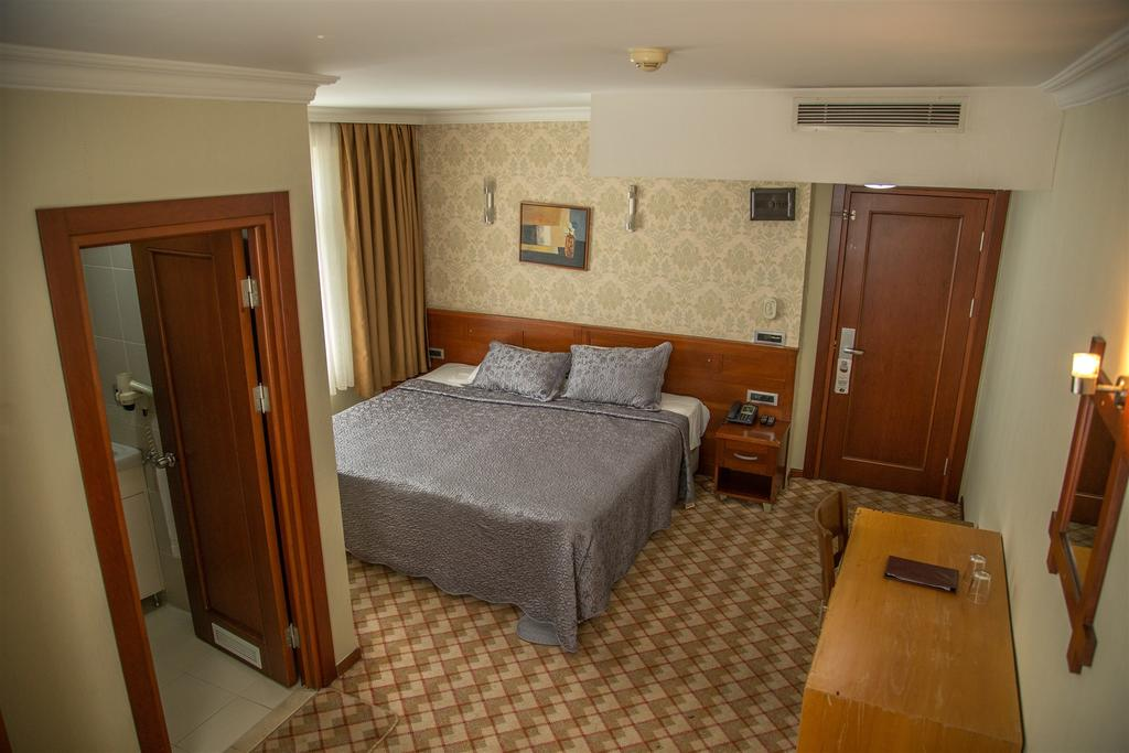Grand Merin Hotel 11/51