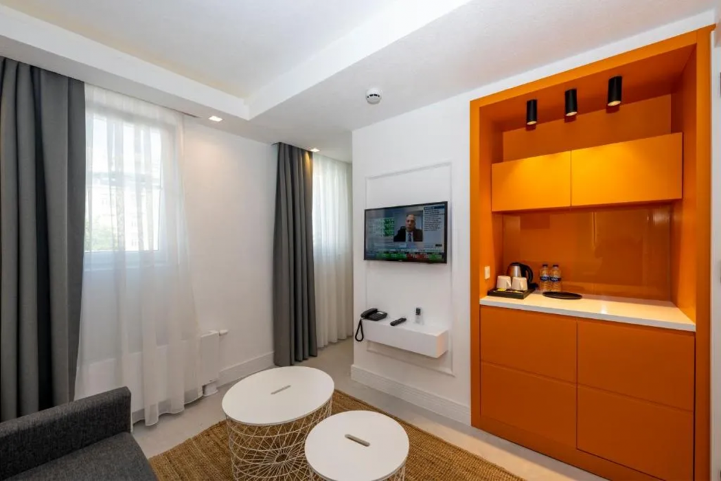 Juno Taksim Hotel 9/75