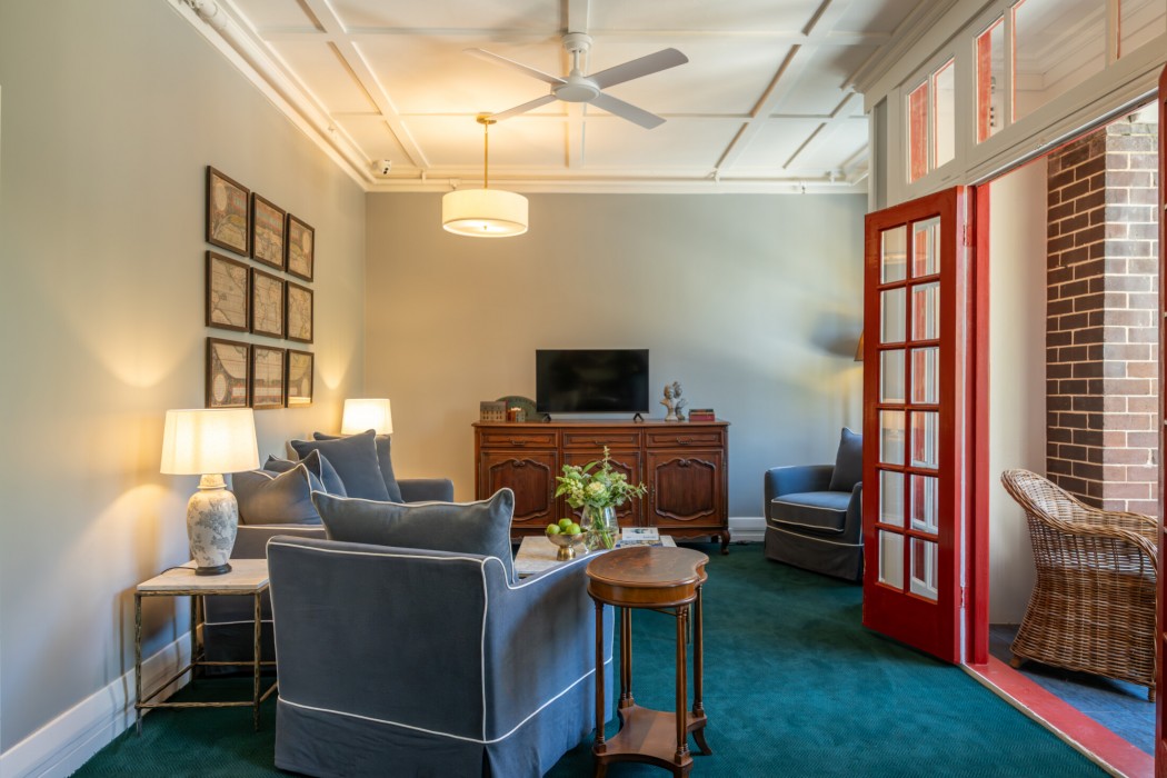 The Russell Boutique Hotel 38/67
