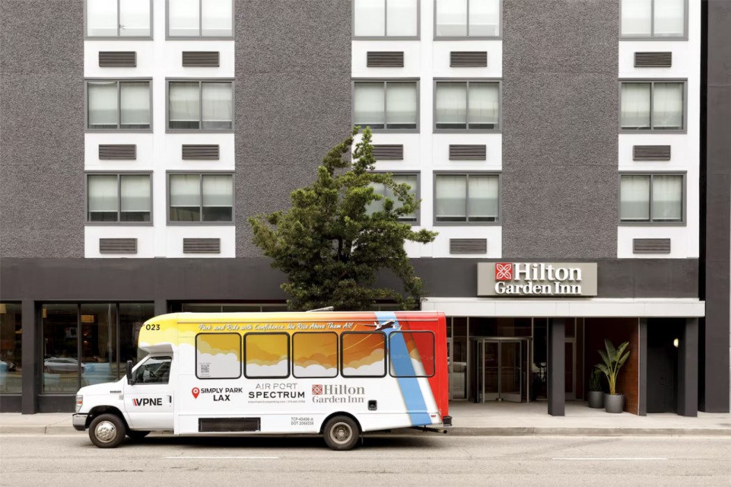 Hilton Garden Inn LAX Los Angeles Airport 6/60